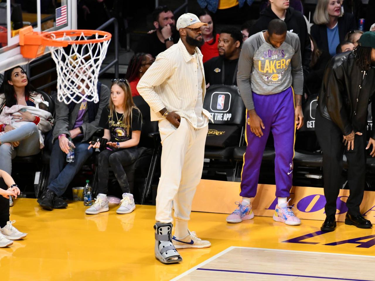 LeBron James reportedly doing 'everything he can' to get back on court - Silver Screen and Roll